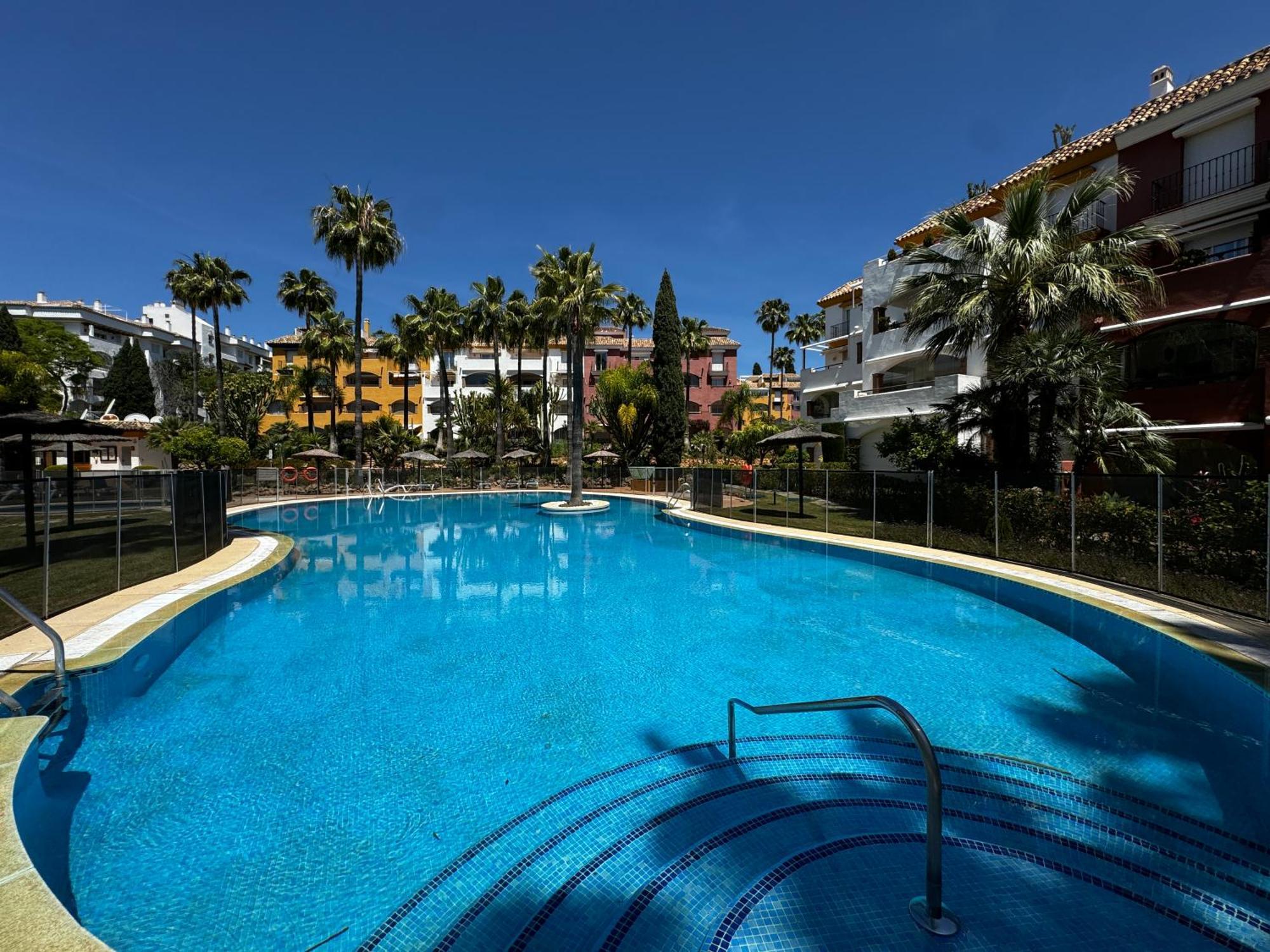 Los Infantados Golden Mile - Eaw Homes Apartment